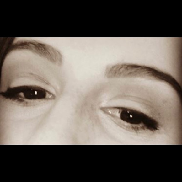 Meet your Posher, Maya - Picture 1 of 2